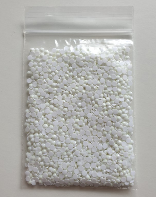 Svítící kamínky pro diamantové malování - kulaté - 10 g